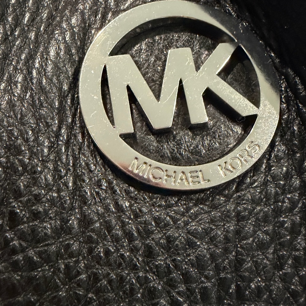 Michael Kors Black Pebbled Leather & Handcrafted Jewelry Bag Charm - Picture 5 of 9